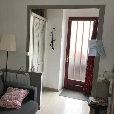 Petite Maison De Charme Dans Quartier Central Residentiel Ferienhaus *