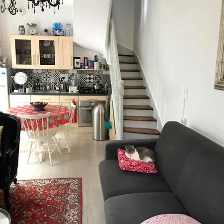 Holiday home Petite Maison De Charme Dans Quartier Central Residentiel